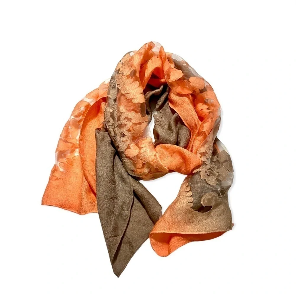 Sciarpa Lightweight Floral Lace Scarf 74”x56” Timeless Classic Traditional